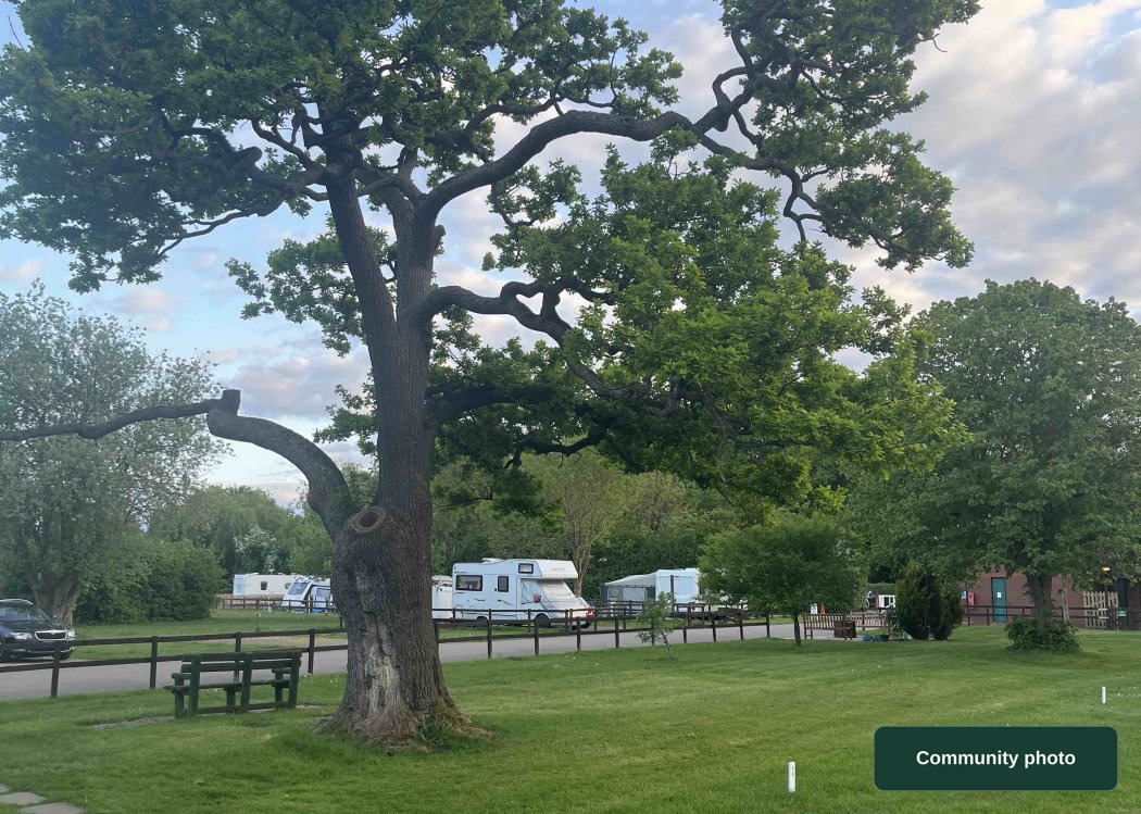 Hertford Camping and Caravanning Club Site
