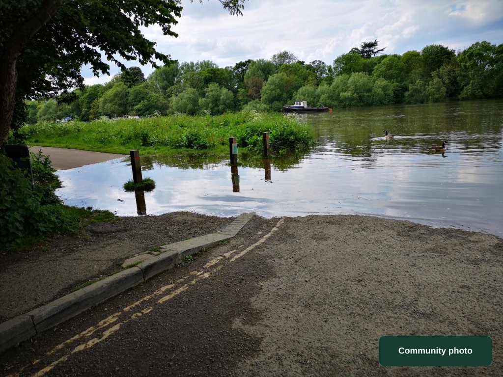 Richmond - River Lane