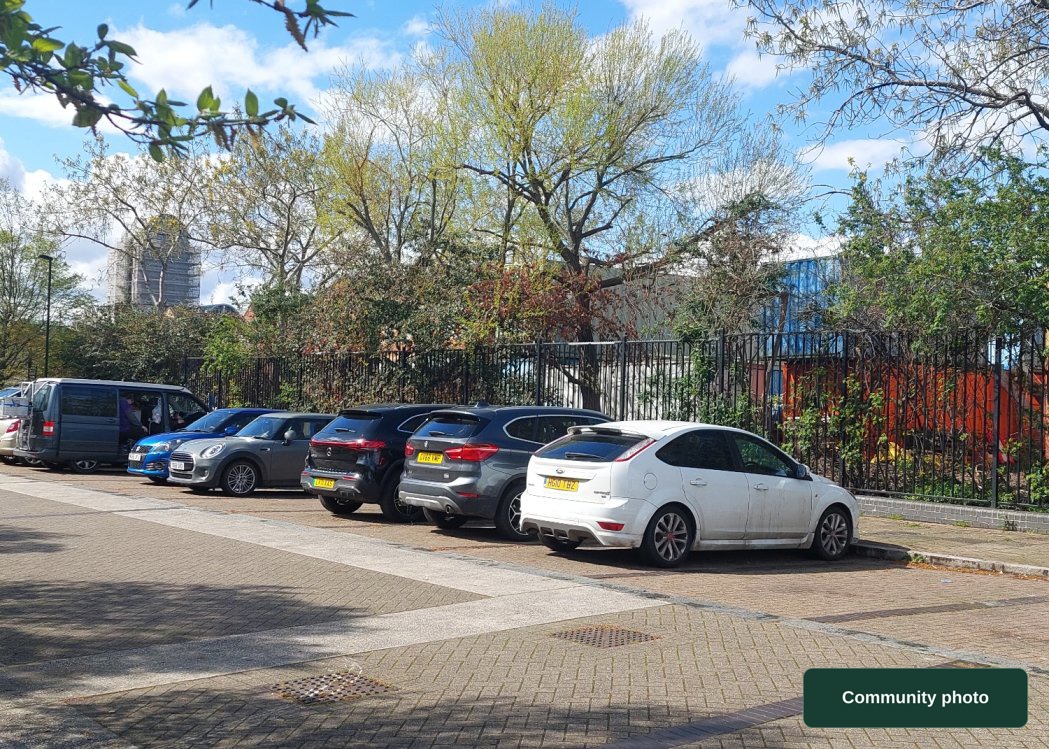 London - Plough Way