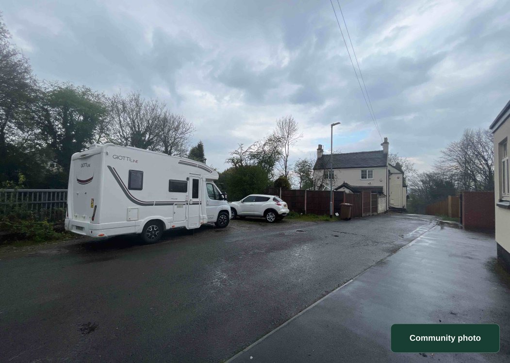 Stoke-on-Trent - 485 Basford Bank Close