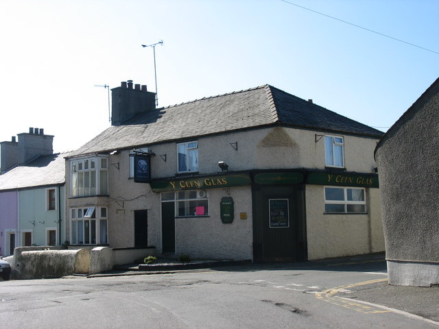 Y Cefn Glas